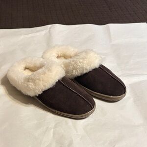 Cozy Brown and Cream brand new Women's Slippers